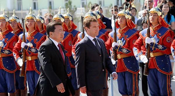 Elbegdorj möchte die Schulden gegenüber Russland begleichen