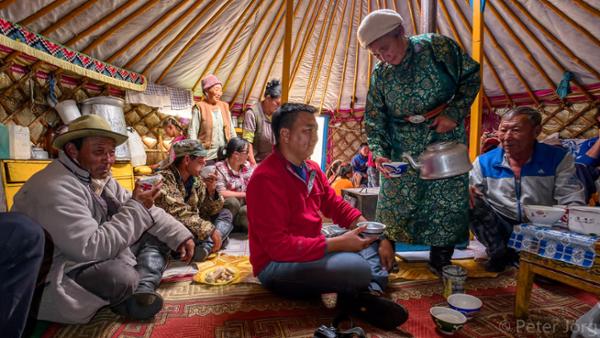 Die Kultur der kleinen Geschenke in der Mongolei